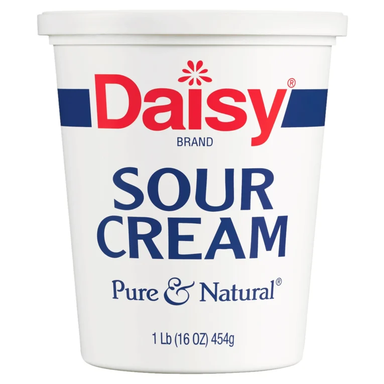 Daisy-Pure-and-Natural-Sour-Cream-16-oz-1-lb-Tub-Refrigerated_7e4ffef3-e640-41b2-affa-808300d94276.e38af11393a9061ca10629c0a3f6cc9b.webp